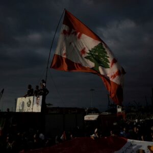 israilden kalan muhimmatlar patladi lubnanda olu ve yaralilar var QjL7py6W