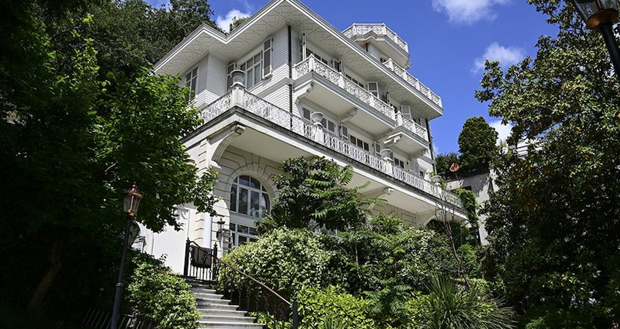 bogazin en pahalilarindan beyaz kosk 115 milyonluk indirimle satista bG52yFpJ