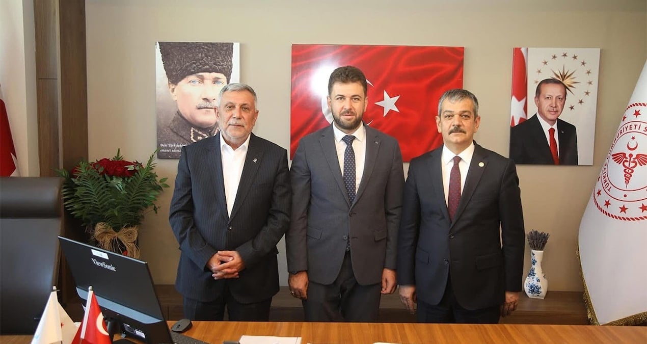 yolsuzluk iddialari golgesinde bashekim degismisti yeni bashekime ilk ziyaret akplilerden RnO4lVU6