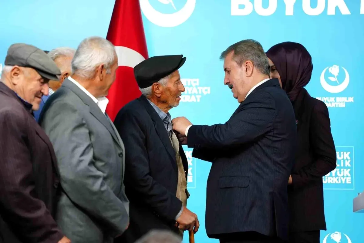 bbp genel baskani destici kibris turktur turk kalacaktir uQKNp6WL.jpg