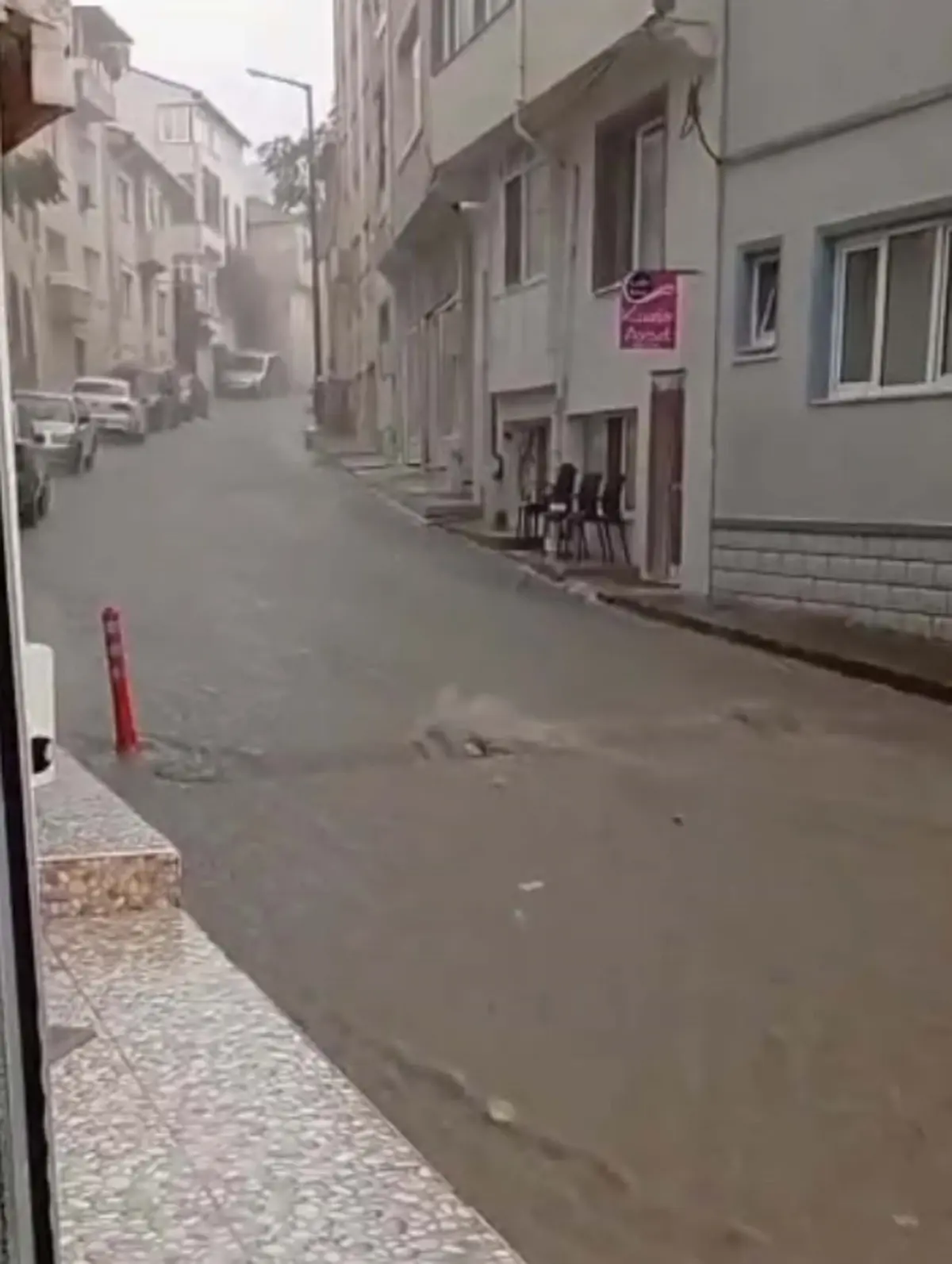 canakkalede saganak yagis trafigi vurdu 2QfLXYn7.jpg