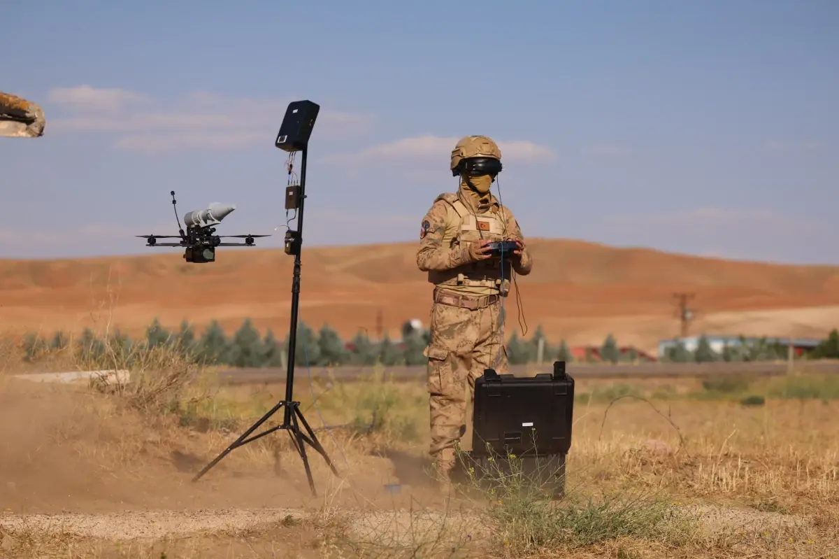 kargufpv turkiyenin ilk zirh delici kamikaze dron testi basariyla gerceklestirildi SR18CGaP