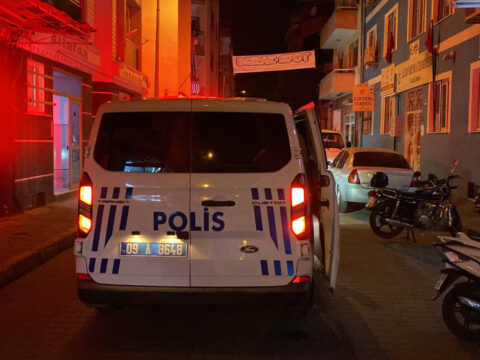 Nazillide bicakli kavga bir genc hastanelik oldu ObTMFhXm